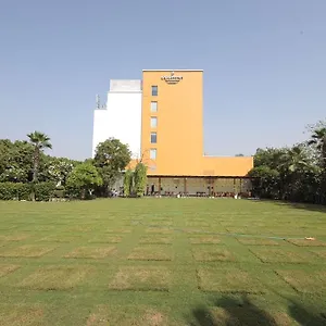 Country & By Radisson, Gurugram Sohna R 4*, Gurgaon India